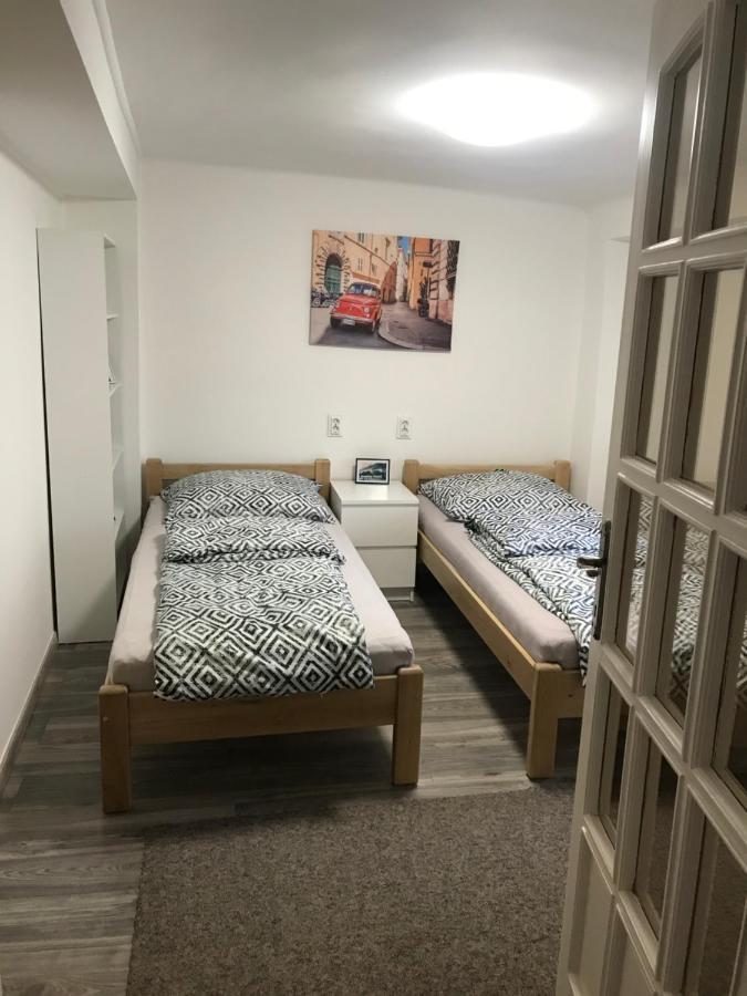 Mora Apartman 2 Кішкунфеледьгаза Екстер'єр фото
